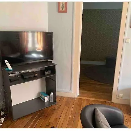 Logement De Pleins Pied Au Coeur De *