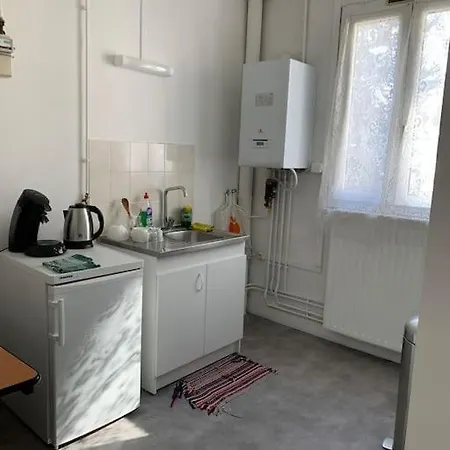 Logement De Pleins Pied Au Coeur De アパート *